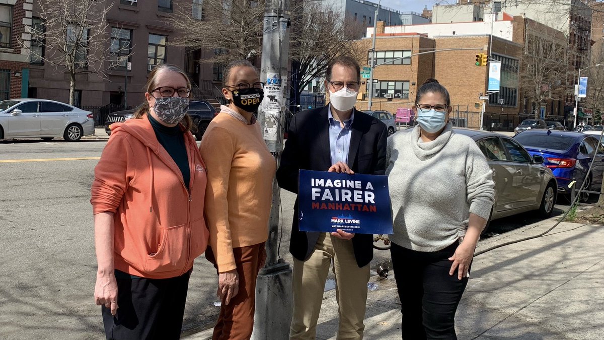 TeamLevineNYC's tweet photo. If you need proof it’s spring, check out your neighborhood parks &amp; community gardens! 🌺🌷It’s stunning outside today and a great reminder that we need to invest in our public spaces. Thank you to all our new &amp; old friends for showing us around El Barrio! #ImagineABetterManhattan https://t.co/vqSTc3vaoY