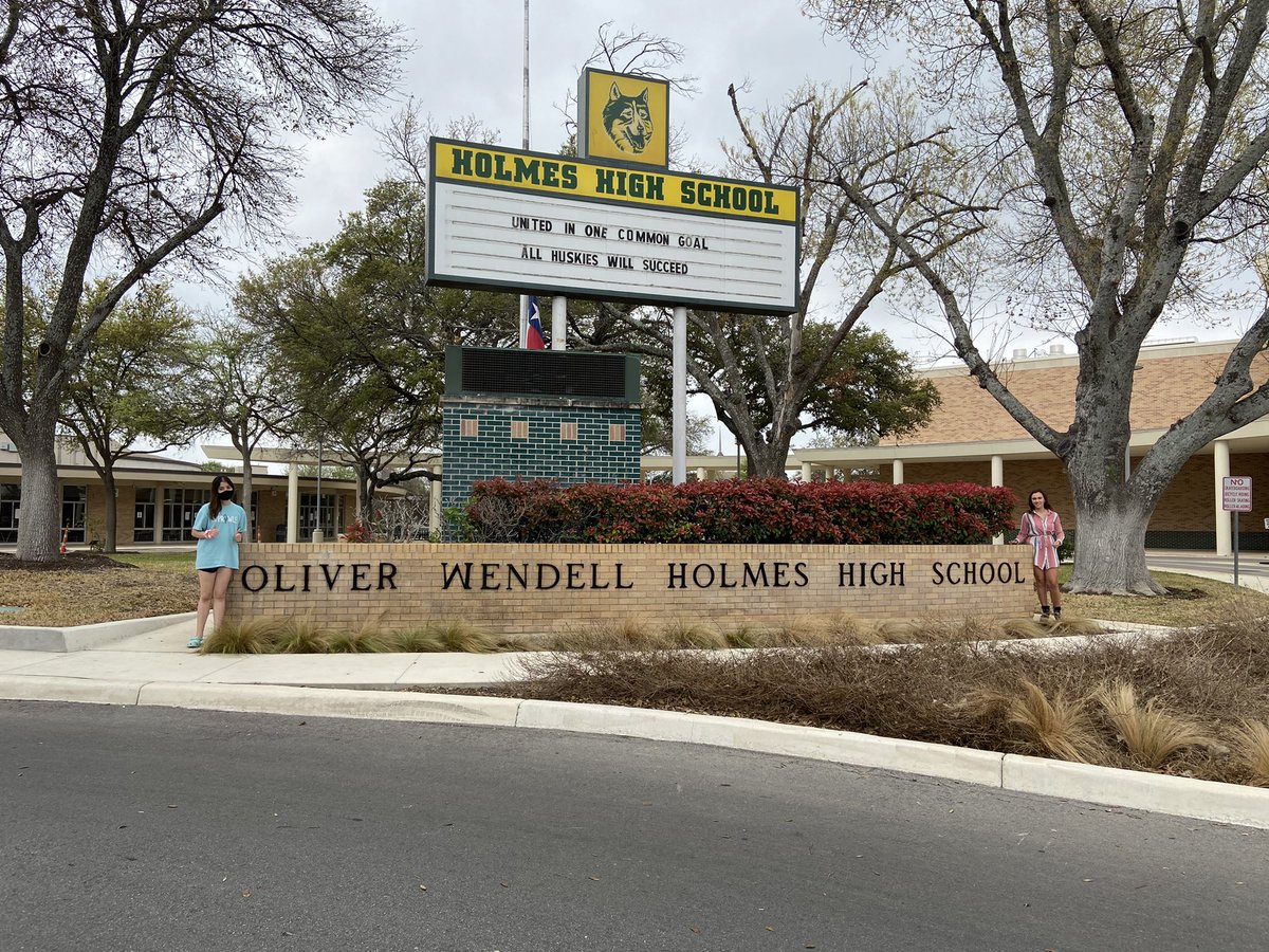 Big wins today at UIL district competition🎉Congratulations Science, Spelling, Ready writing, Poetry, Prose, LD, Computer Science and Extemp Speaking. Way to go Panthers!