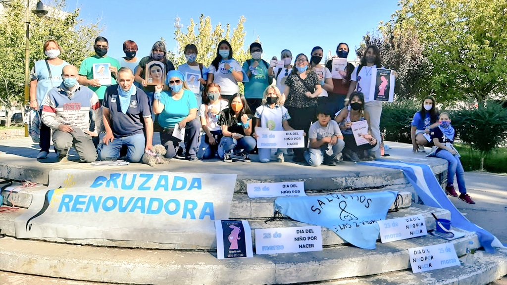 UPVcipolletti's tweet photo. #27MporLaVida #CipoDefiendeLaVida
Este Sábado, en honor al día del niño por nacer, recorrimos diferentes zonas de la ciudad concientizando sobre la defensa de la vida desde la concepción, difundiendo el 0800 Provida y otras ayudas Provida. Trabajo de 🐜 pero efectivo 💙 https://t.co/Gcduk8nsSt