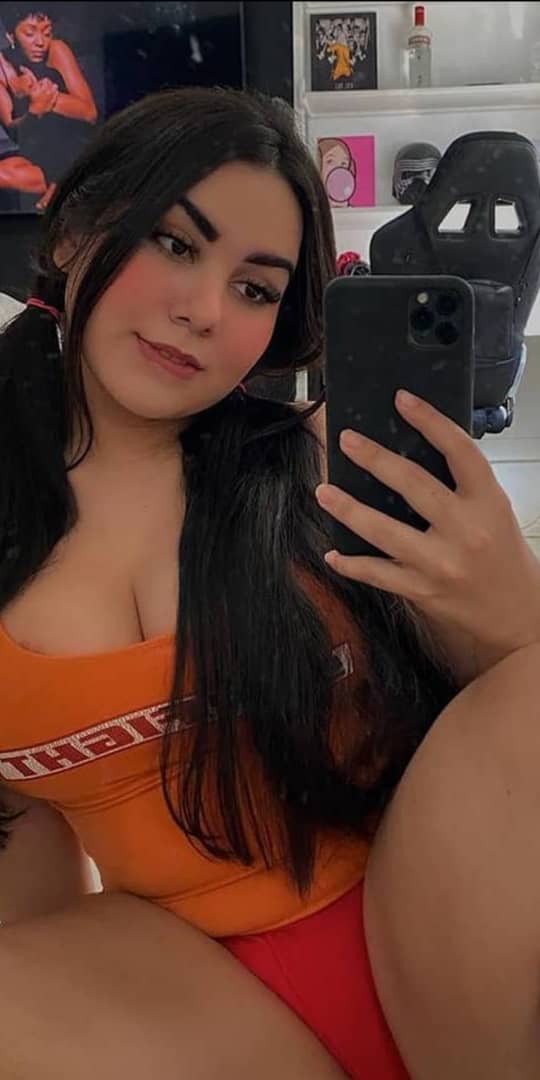 Victori91419485's tweet photo. 🤪😘😍💋🥰 https://t.co/m6tKUWHSso