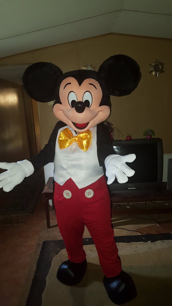 DisneyTrueStar's tweet photo. Hiya everyone? please give a big shout out to @CoolestHedgehog in my couldhouse hangout DM group with @lucky_rabbitos I asked her as soon as her Mickey Mouse mascot arrive to send photo's and She just did yay!!!!!!!!!!! 😊💕🎆🎆🎆🎇🎇 https://t.co/B7iYNen91k