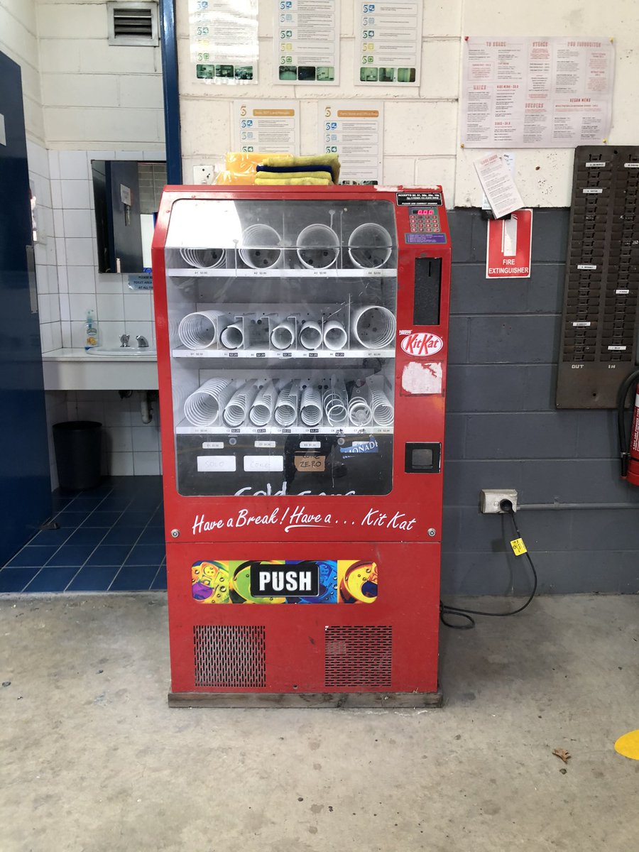 mcendale's tweet photo. I NEED A SITE FOR MY VENDING MACHINE!! Any events needing one please also contact :) #Melbourne #melbournebusiness #business #BusinessDevelopment #locations #sites #toyota #Subaru #city #PROMOTION #decjuba #mecca @MeccaCosmetica https://t.co/vx0UDeyyum