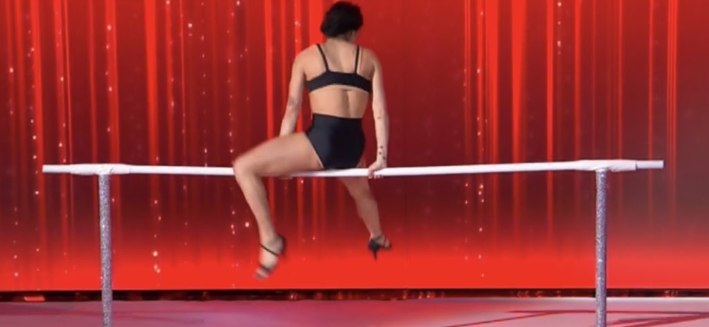 shawnssbabe's tweet photo. Ebbene sì, ha votato proprio l’ormone #Amici20 https://t.co/mcyXZI0tT2