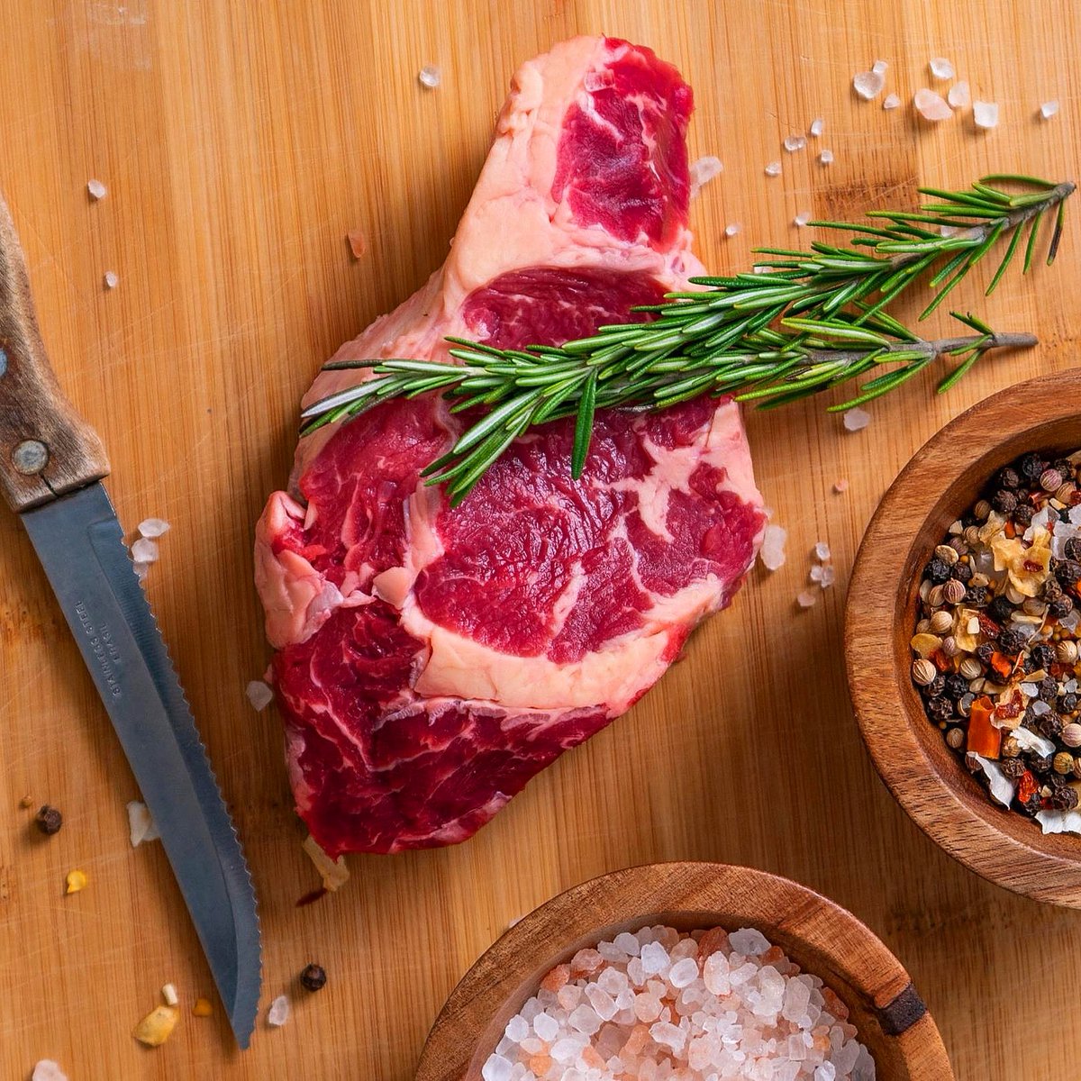 OnTheRangeMeat's tweet photo. **Warning Clickbait**
Don't buy our beef unless you want to serve healthy tasty protein to your family! Just saying.
And yes this is our product and not a stock photo. 

#eathealthy #eatlocal #grassfinishedbeef #grassfedbeef #notastockphoto #photooftheday #clickbait https://t.co/717HryhnY9