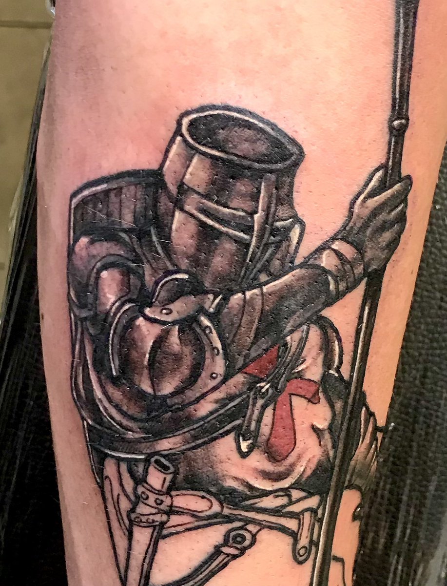 JeremQuiah's tweet photo. A snippet from a crusader sleeve in progress! https://t.co/bCDbEODviN