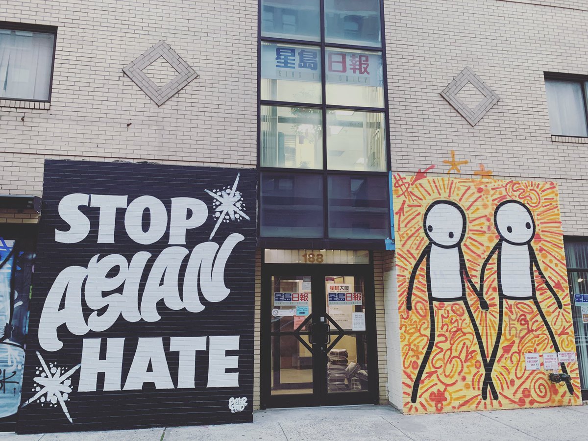 ChinatownNYC's tweet photo. ✋ #stopasianhate #singtaodaily #lafayettestreet #chinatown #chinatownnyc #soho #sohonyc #peterpaid #peterpaidnyc #mural #muralart #lisaprojectnyc https://t.co/FQfQFfpHlM