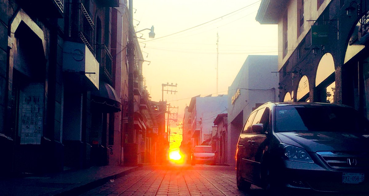 Marcoaroche's tweet photo. Tardes en #Cuernavaca https://t.co/xBEkKgm41E