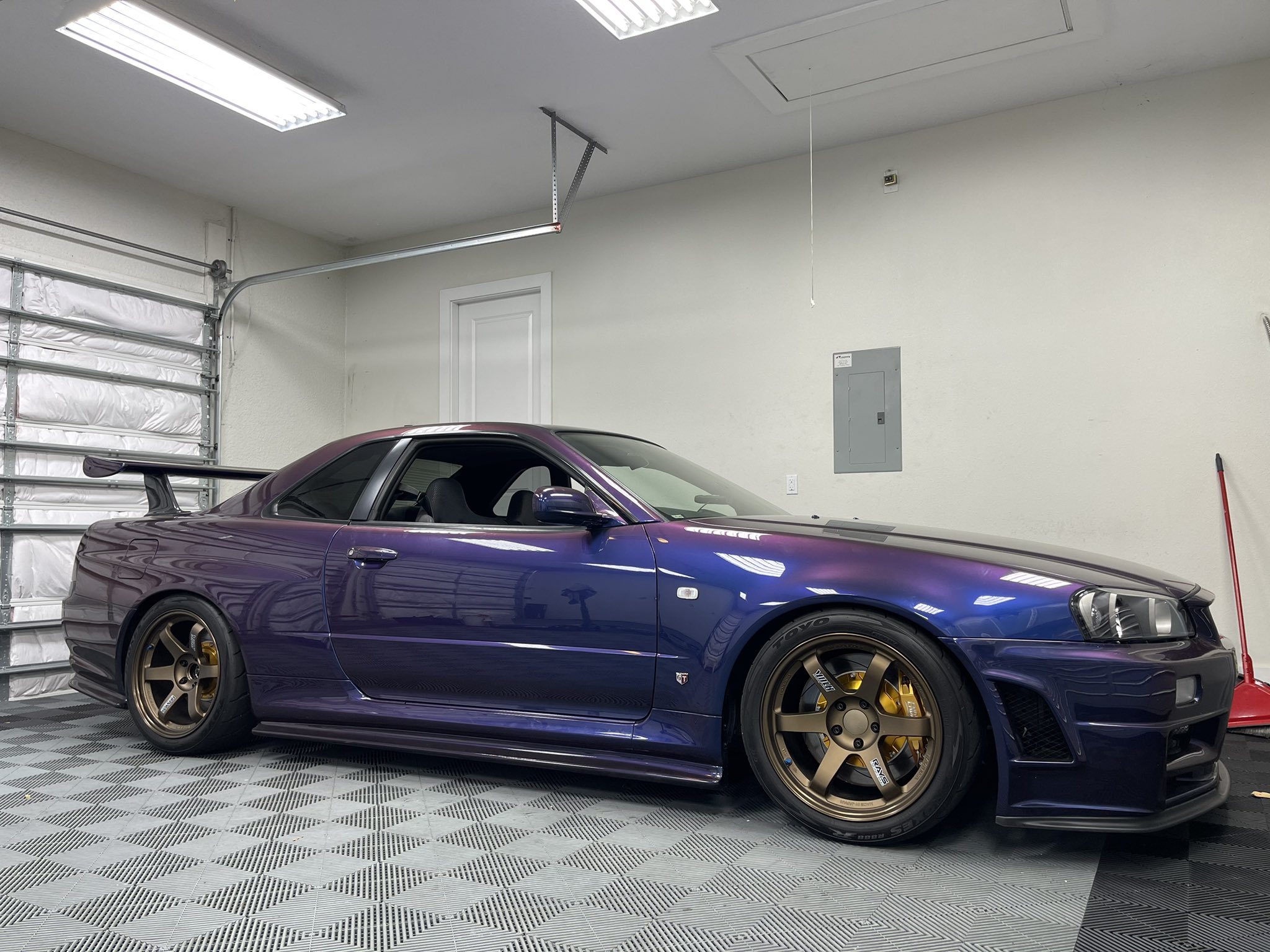 adam lz on Twitter: “Home at last 💙💜💛 https://t.co/u3qViYUnUq” / Twitter