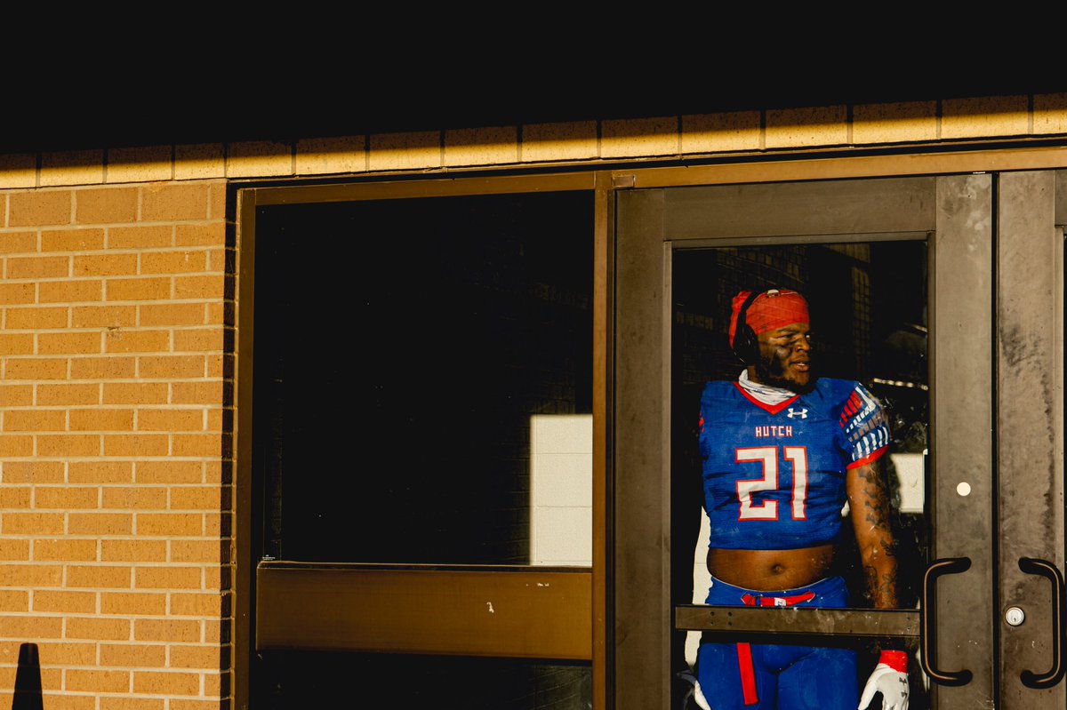 #JUCO football hits different 😳
<a href="/bluedragonsport/">Blue Dragon Sports</a>