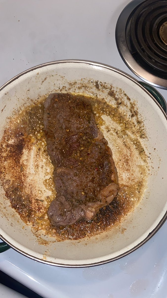 Lol i cook better then majority of these moms out here 😅💯