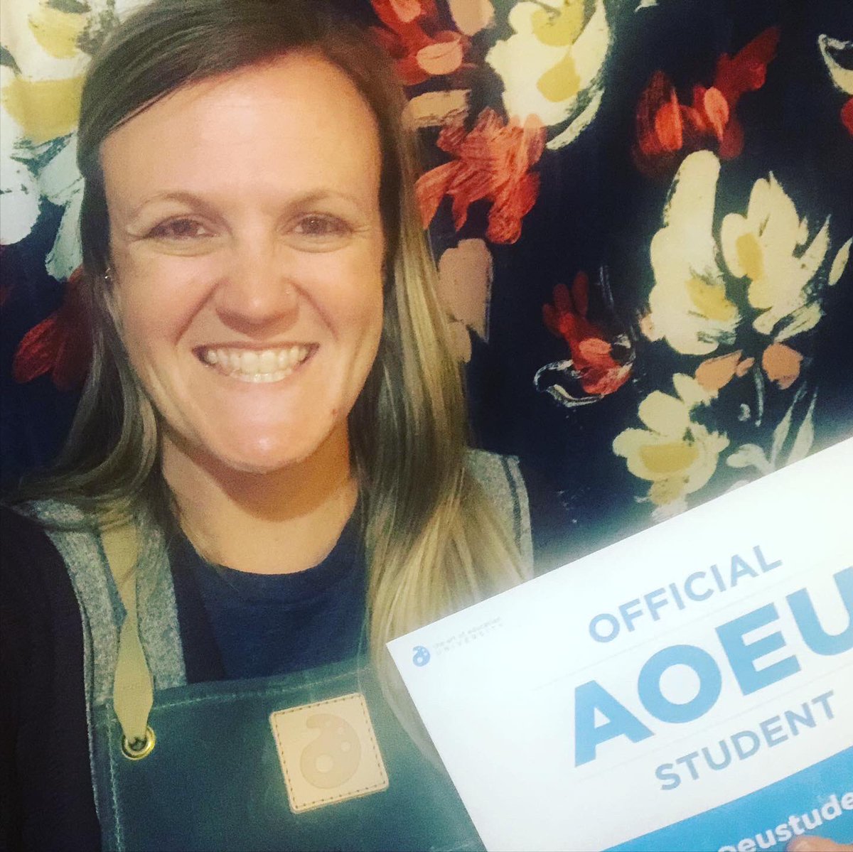 artteacher43's tweet photo. It's offical...I am an #aoeustudent beginning my journey towards earning my Masters in Art Ed starting 4/5 through The Art of Education University! So very excited to start this new chapter and can't wait to bring what I learn back to my Ss! #ArtTeacherLife ##MastersInTheMaking https://t.co/N6DpwSoHcJ