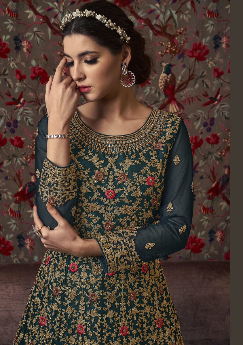 desiroyale's tweet photo. Shop designer womens collection on https://t.co/VPZ53jOEhj    #desiroyale  #wedding  #earrings #bridal  #shaadi  #embroidery #ethnic  #designer  #inpiration #weddingdress #blog #couture #fashion  #fashionweek #chooda #kalire #peg  #lehenga #lehengacollection #lehengacholi https://t.co/jwUSqvixE3