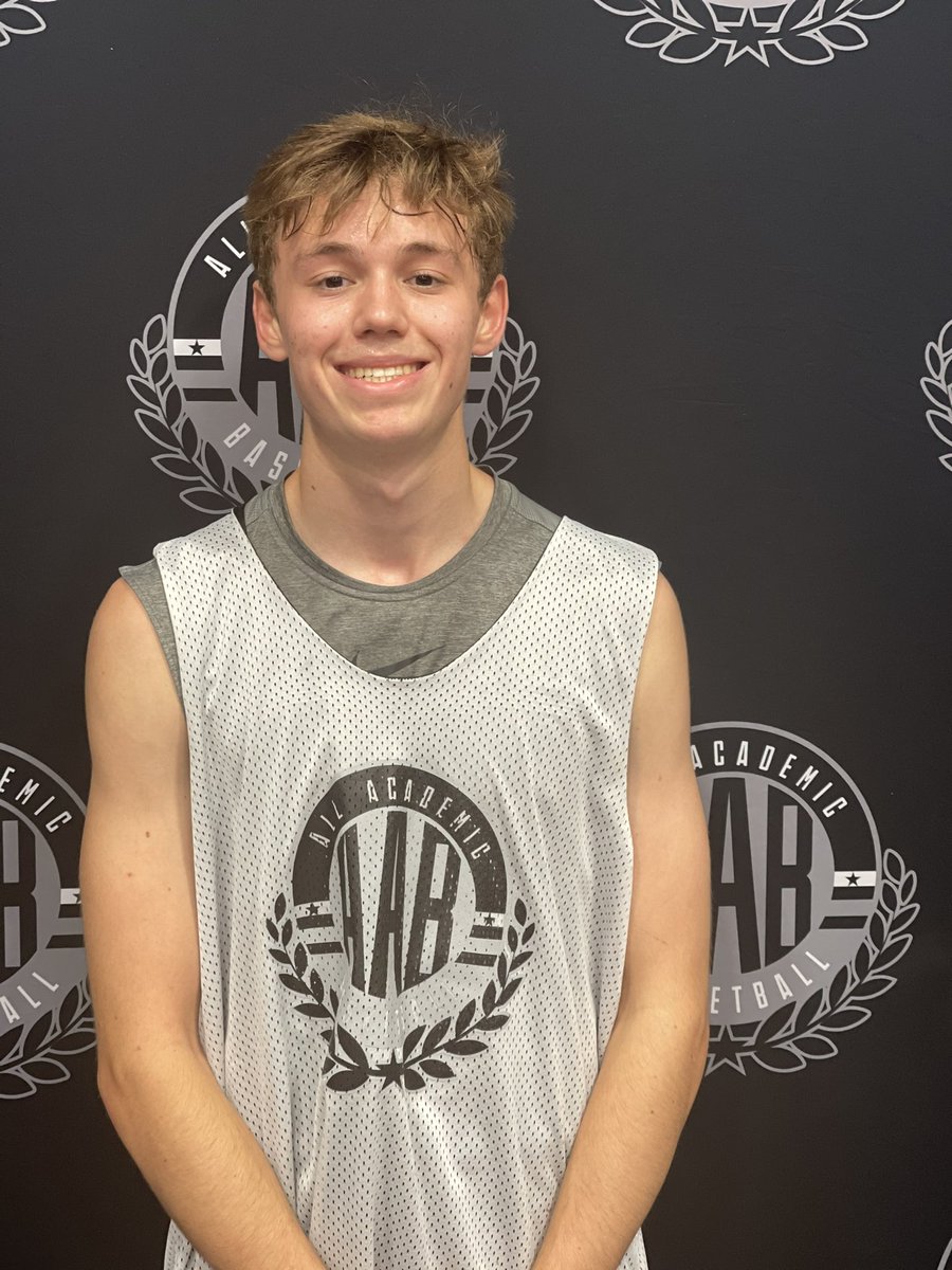 2022 Ryan Tertel (Pusch Ridge Christian Academy) one of the most skilled guards at #AAB Arizona. 📚🏀