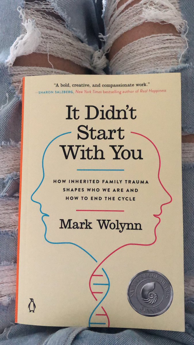 Caarrrinnaaa's tweet photo. Just some light reading today lmao https://t.co/QrAMdEPWBS