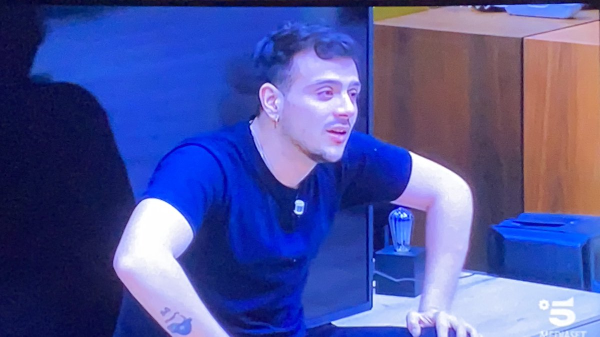 trashalgia's tweet photo. Un piccolo pezzo del mio cuore è anche tuo. In bocca al lupo per tutto ♥️ #Amici20 https://t.co/9jcYFJ4HHu