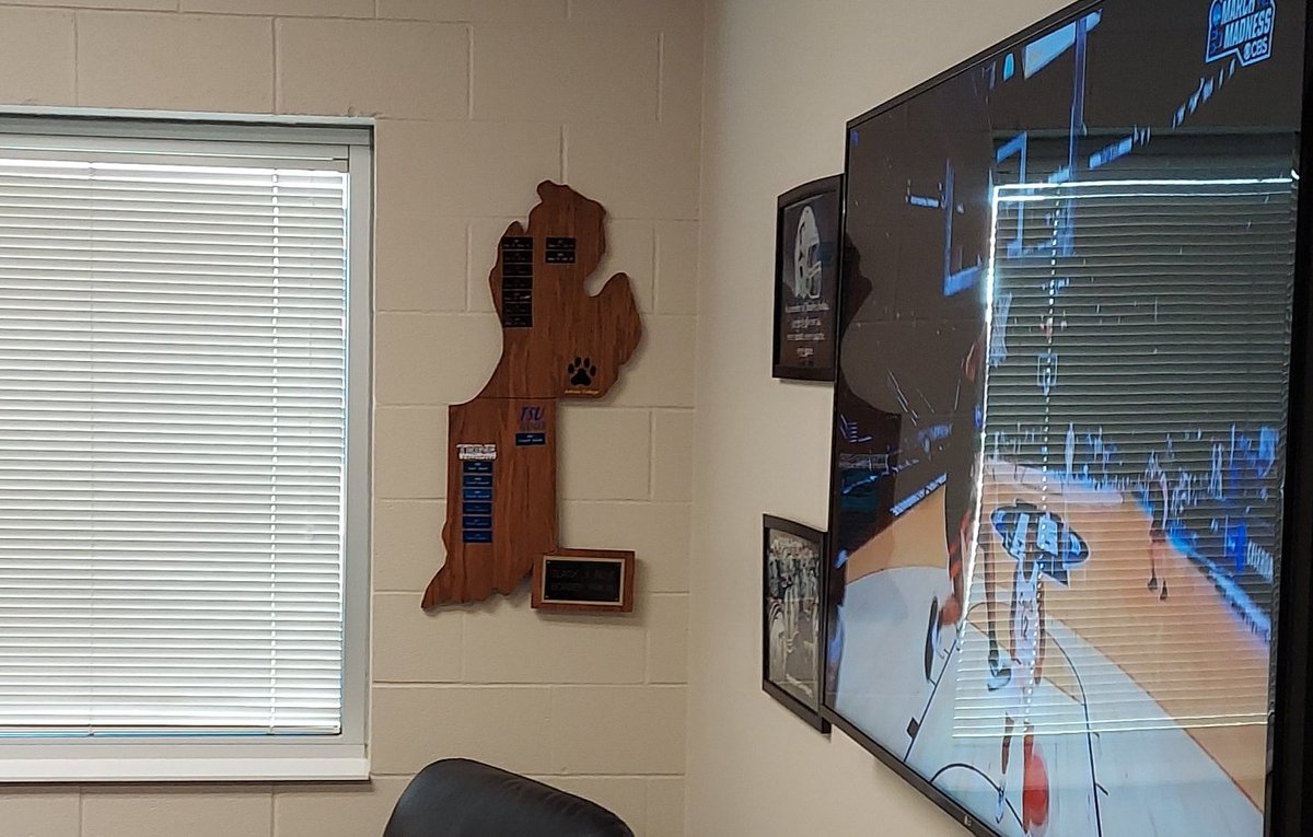 Troy Abbs tweet media