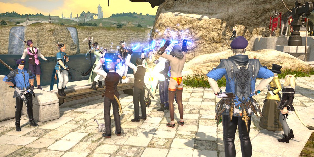 feuxa2009's tweet photo. #FF14 #OST16 #オスッテ
出発前のゲリラライブには警備員も出動！
OST24の予定が24人集まらなくて、モンハン発売と重なったせいかな～って話してたらいつの間にか納豆談議になってた不思議（納豆おいしいよね！
来月のオスッテイベントも楽しみにしてます♪ https://t.co/L7ZHzjOLlb