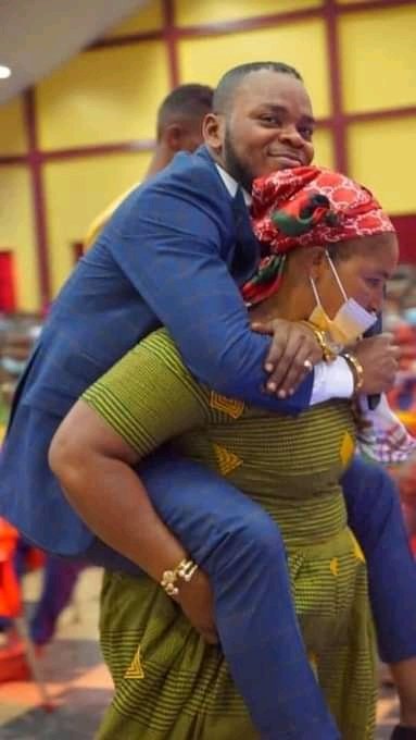 d_obinim tweet picture