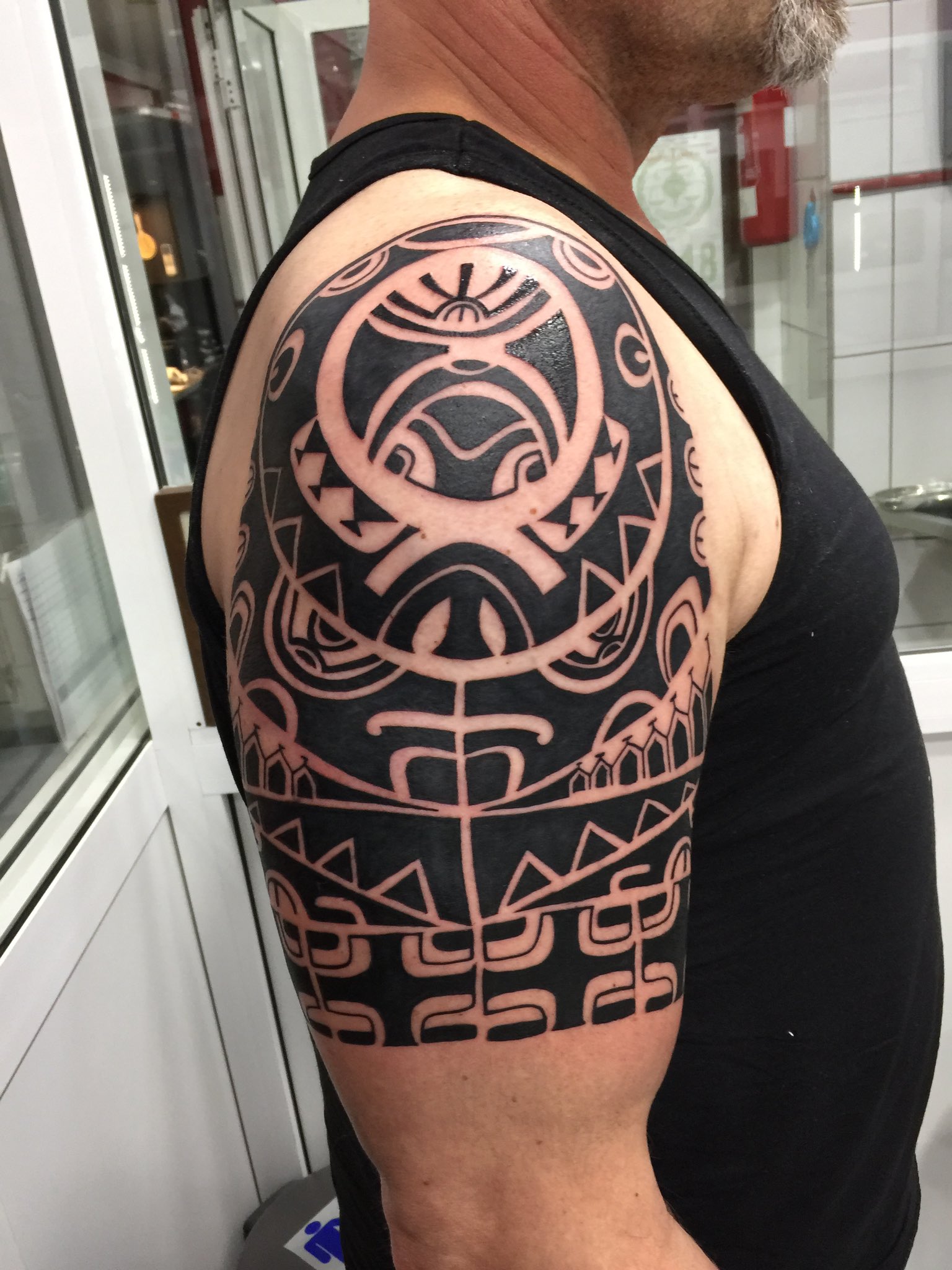 Chic Tattoo Gianni L on X: "chic tattoo playa del ingles https://t.co/OvGKTYZ8QF" / X