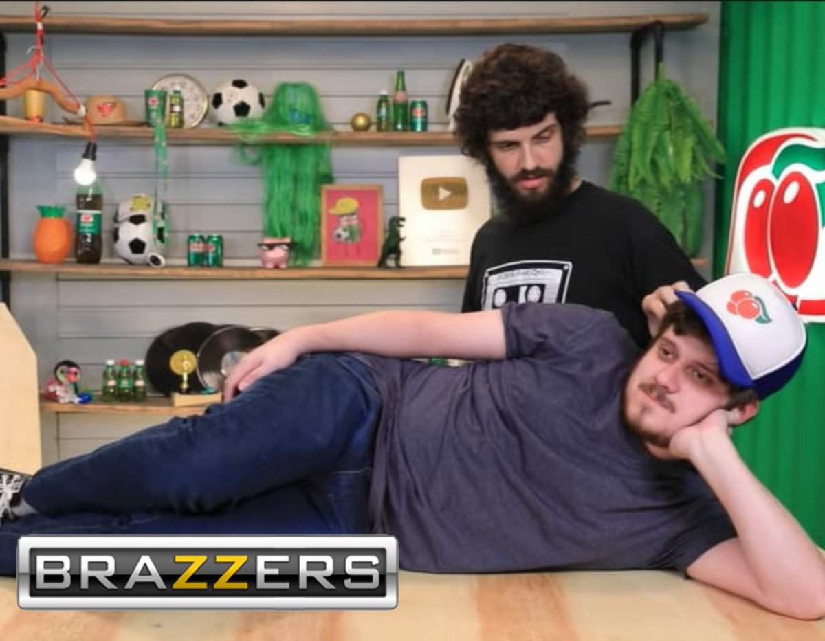 DefantePastor's tweet photo. O que é brazzers, irmoes? https://t.co/yePenHtPBP