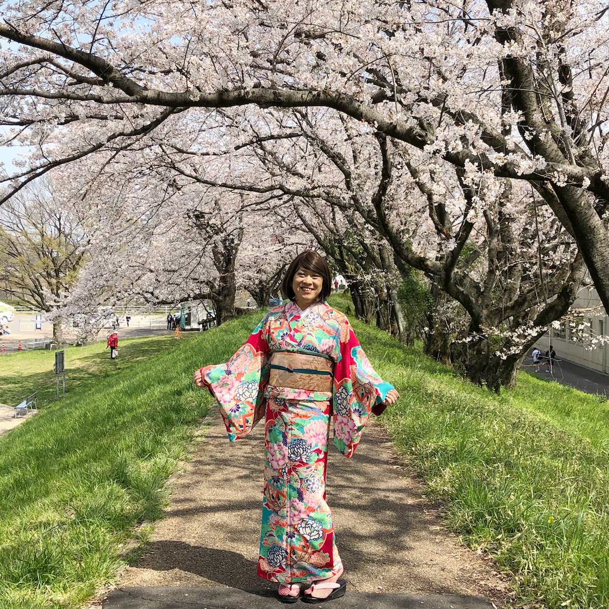 lucifferr41's tweet image. 桜咲く🌸ワタシはやりたい事が沢山🎉着物を着たいし、ライブもしたい、仕事も認められたいし、子供の成長を見守りたい✨混沌とした社会だけど知恵と勇気で乗り切れるって信じてる❣️もっと貢献してやるし、遊んでやる、楽しんでやる💕💖　#StayStrong