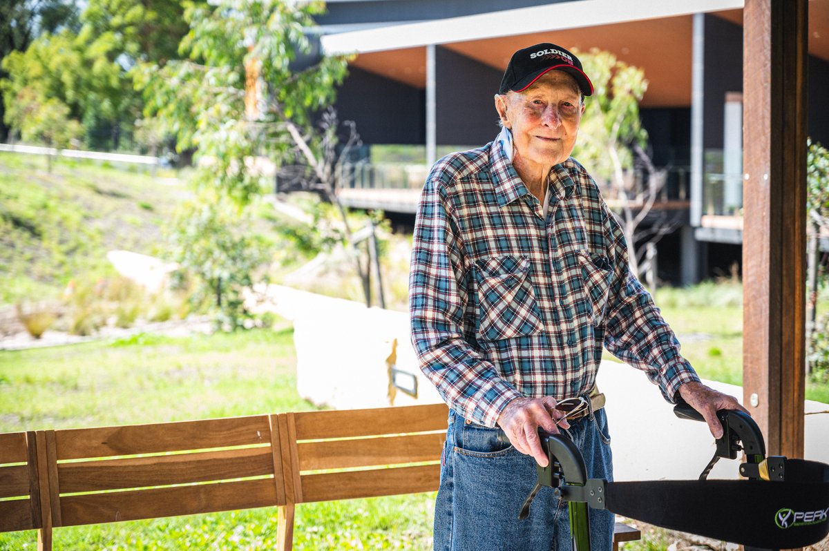 SoldierOnAust's tweet photo. Soldier On says an enormous thank you to 102-year-old Sergeant Bert, the Aussie legend that inspired the nation to #MarchOn for veterans and their families.

Donate to Sergeant Bert's fundraiser:
⭐ https://t.co/hEiXbYICQX

#MarchOn2021 #MarchOnWithBert #MarchOnChallenge https://t.co/DM9nz3SAiJ