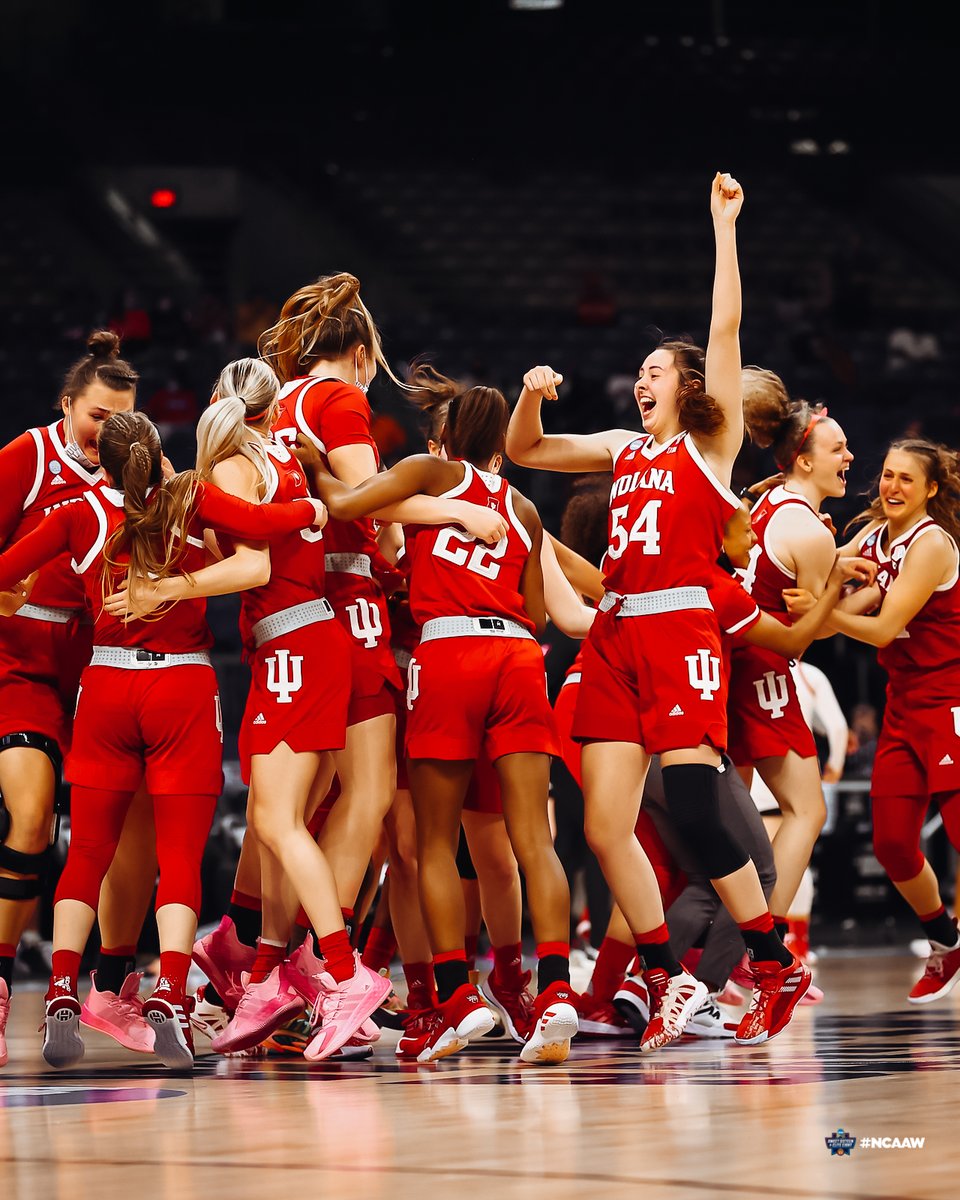 MarchMadnessWBB's tweet photo. HOO HOO HOO HOOSIERS!!

Elite 8 for the first time in program history!! ⚪️🔴

#ncaaW x @IndianaWBB https://t.co/mtBJCSQzrL