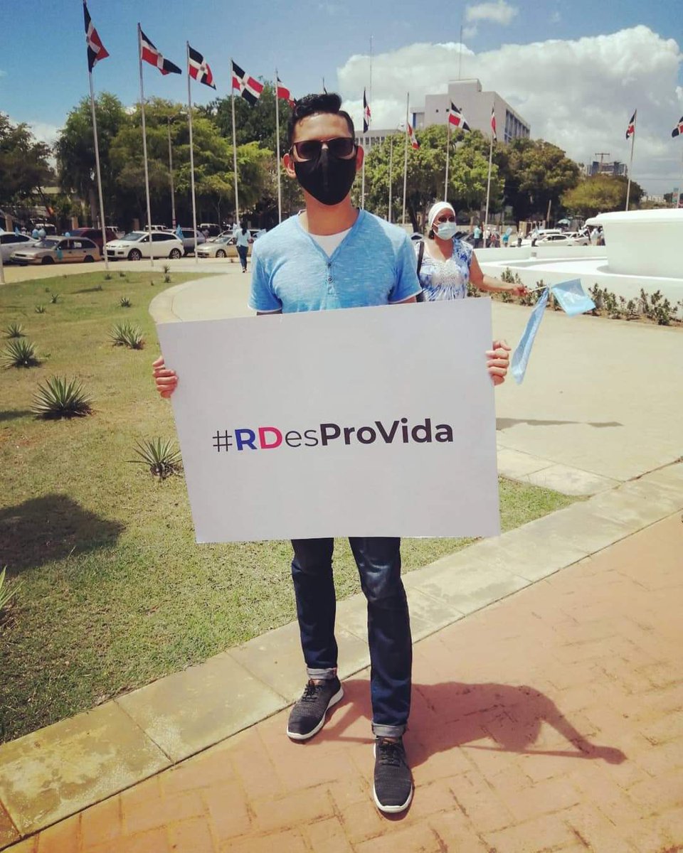 licHernanSanto1's tweet photo. #RDEsProVida.
#HSDemuth
#SiALaVida
#MovimientoPorMiPaís 🇩🇴
#GeneracióndeCambio https://t.co/g8PWOY59mf