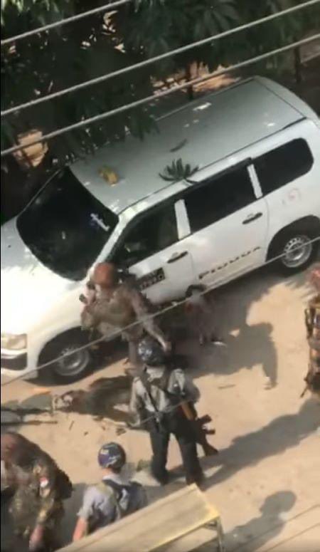 Myanmar soldier was kicking an unarmed wounded civilian brutally and repeatedly. #WhatsHappeningInMyanmar #March27Coup