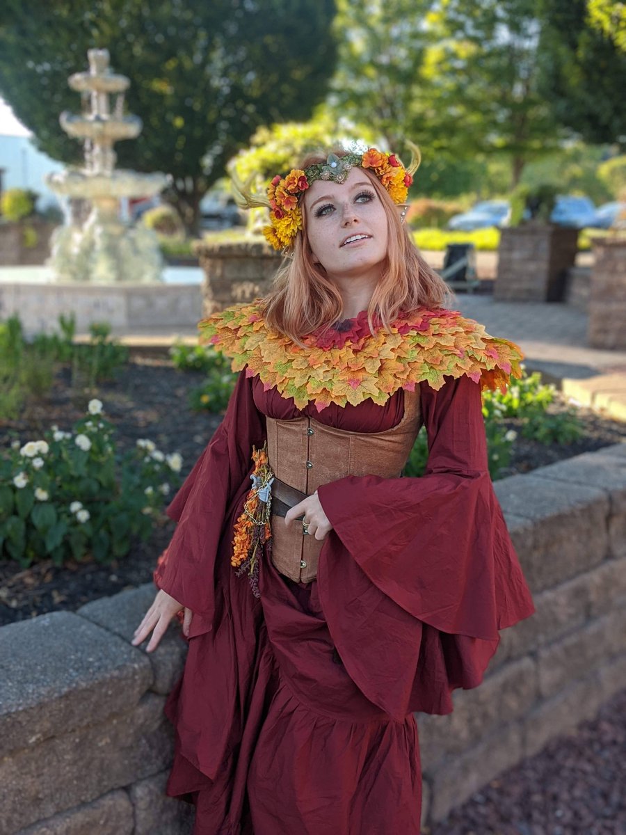 kierpop's tweet photo. @emmalangevinxo Hi! Keyleth from CritRole :) https://t.co/LYzm3LJvXc