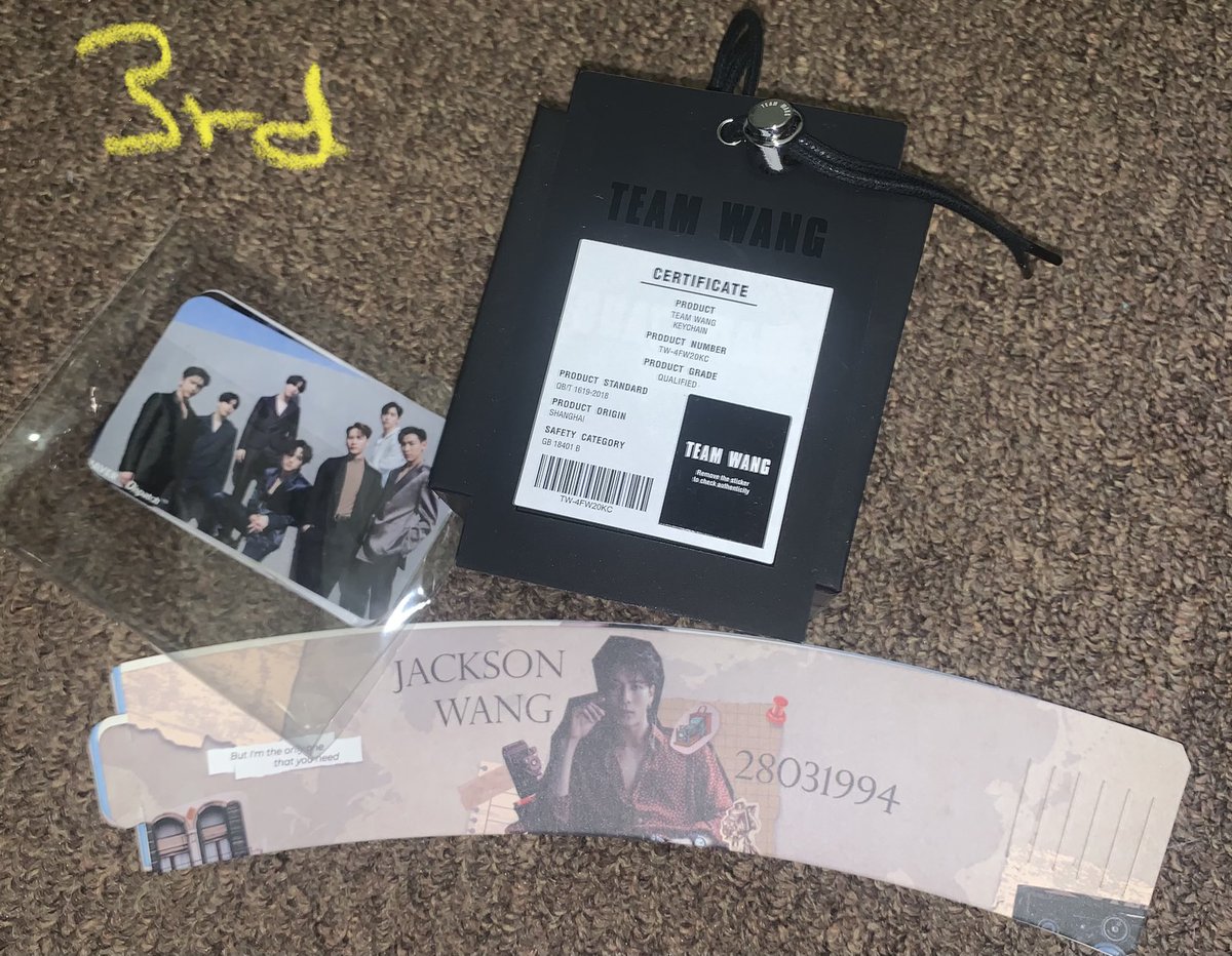 rosebosehose's tweet photo. ✨ Giveaway ✨

Since it’s @JacksonWang852  birthday I will be giving away 3 team wang items. 
1st winner beanie, 2nd winner cap, 3rd winner key ring.

All you need to do:
1. Follow me
2. Retweet this
3. Tell me which one you would like

Good luck 💛 #KingJacksonDay #JacksonWang https://t.co/u4dhMCjnRX