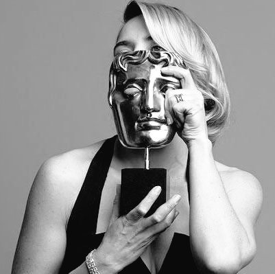 katewinsletpics's tweet photo. https://t.co/XdKSxx9CB1