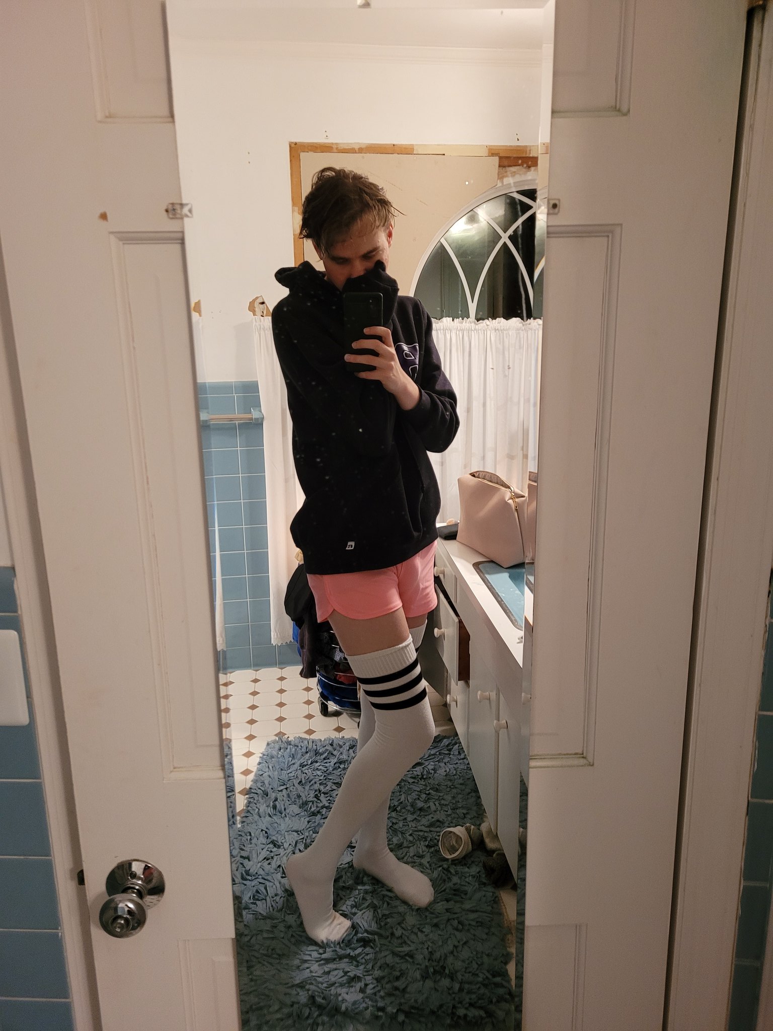 FemboyPolitician on X: Here is your reward for 150 followers!!!!🎁🎁🎁 # fembois #femboy #femboys #cute #thighhighs t.co6oDFovLHiD  X