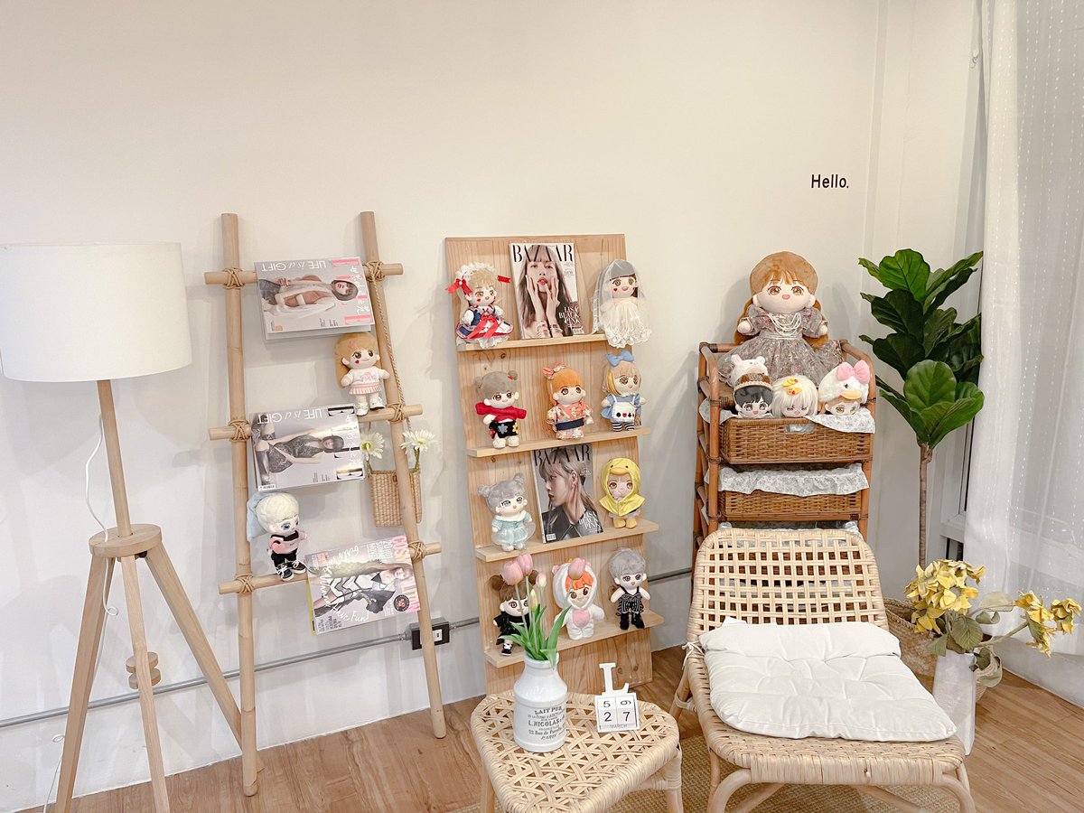 math_cututor's tweet image. Cute place 🍰🧋 
@EattentionP   
Cute girl 👩‍❤️‍💋‍👩 
#0327mommy5lday  #LISA