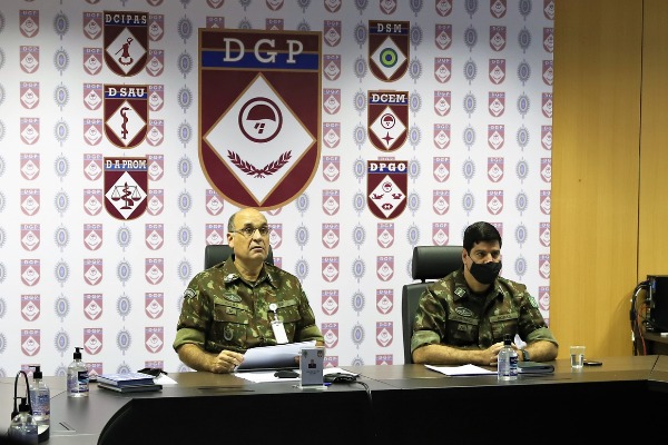 A Assessoria de Planejamento e Gestão do DGP, chefiada pelo Gen Allão, realizou videoconferência com as Assessorias das 12 Regiões Militares da Força, com o objetivo de alinhar procedimentos sobre Processos e Sistemas de interesse comum, bem como debater boas práticas de gestão.