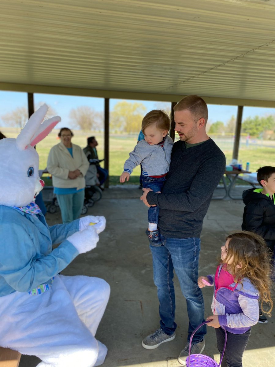 mriner87's tweet photo. The got their limit! Such a fun day hunting eggs with my wonderful kids and wife @britjriner03 https://t.co/35mlbJpS5p