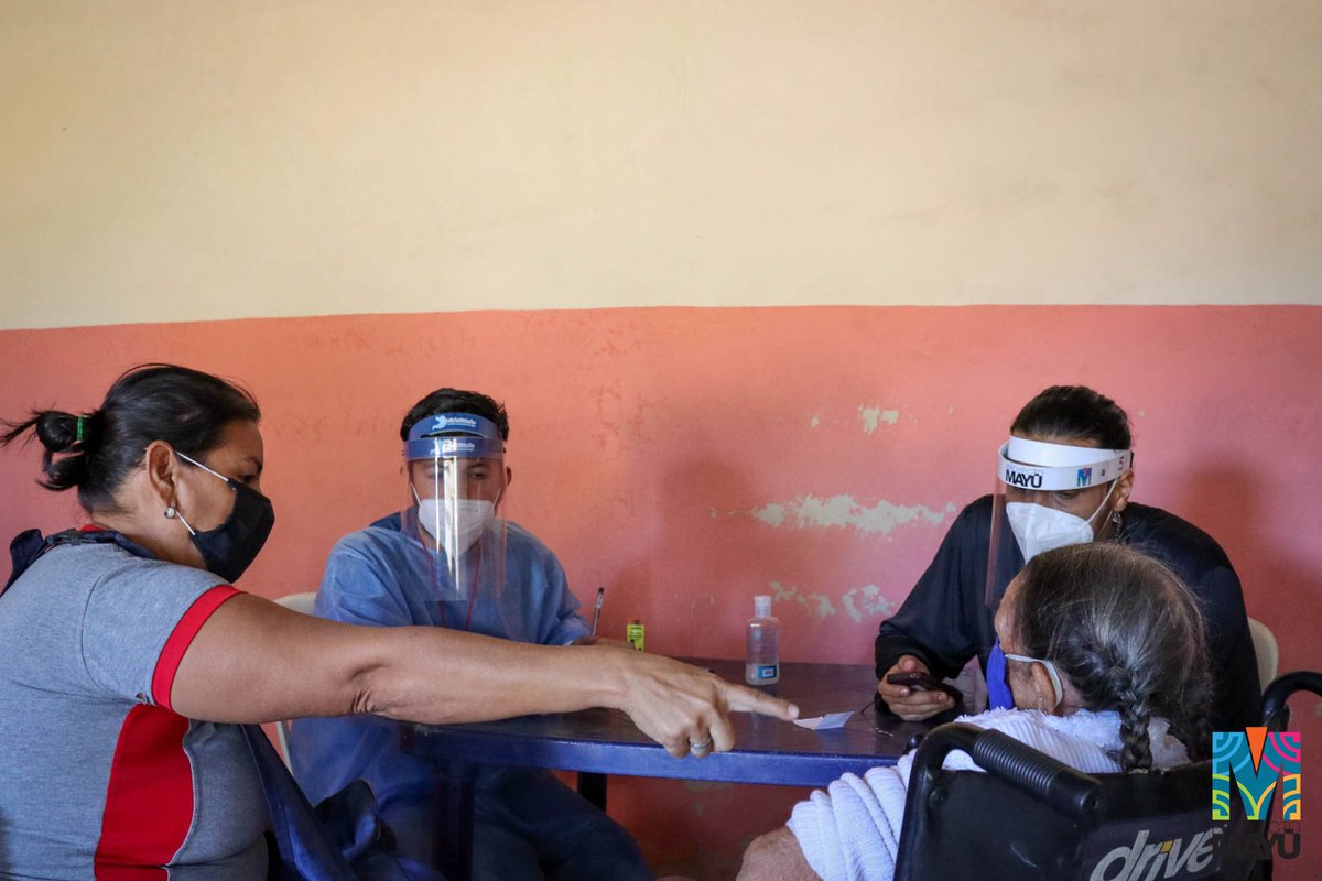 ProyectoMAYU's tweet photo. Hoy queremos recordar con aprecio al Dr. Gabriel Sánchez. Al saber de nuestra jornada se acercó a nosotros el primer día para ofrecernos su ayuda como especialista. Gracias por ayudarnos a atender 16 pacientes en la consulta de gastroenterología y así hacer Mayū con nosotros. https://t.co/ngFwbsLbhE