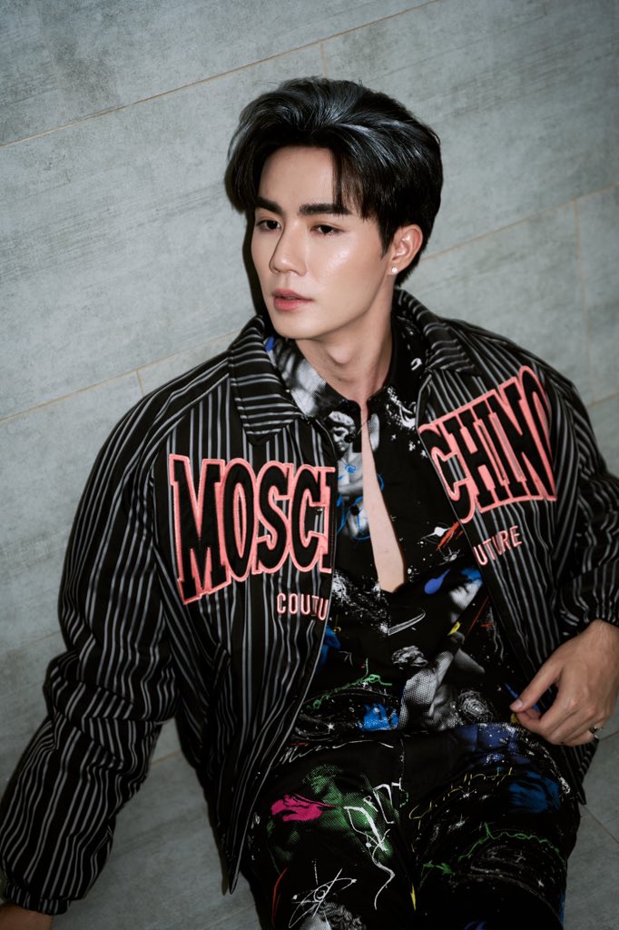 zee_pruk's tweet image. Do what you like, like what you do Cr.@tonnamii