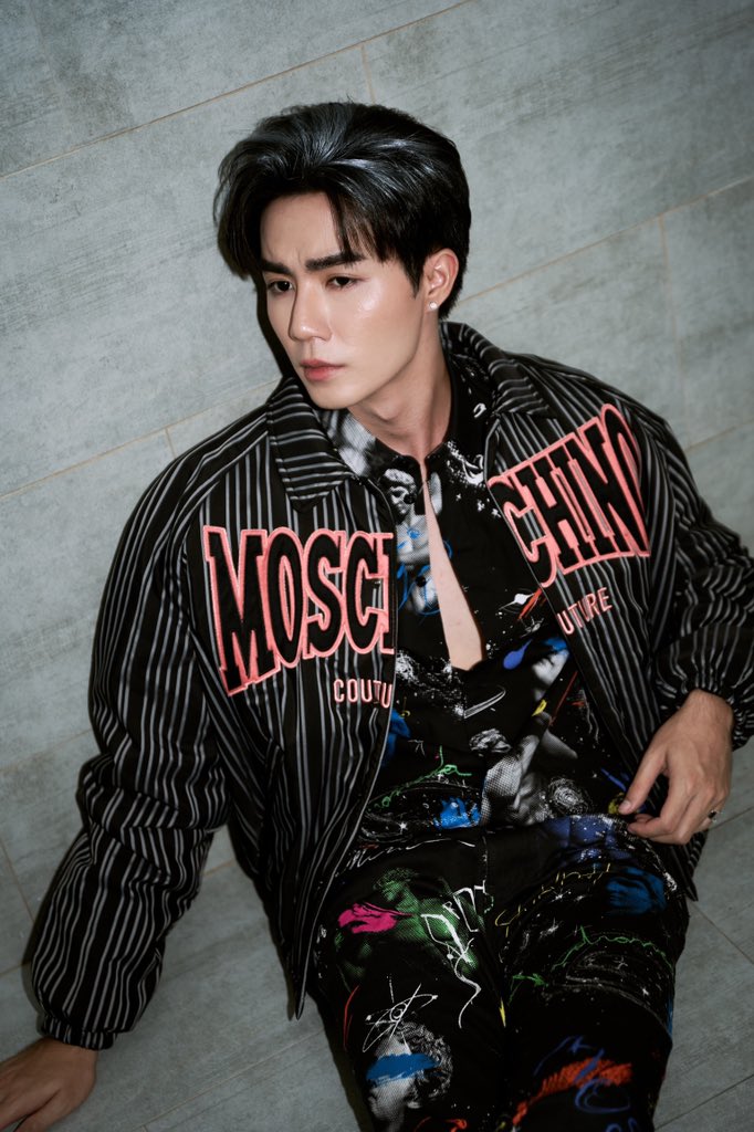 zee_pruk's tweet image. Do what you like, like what you do Cr.@tonnamii