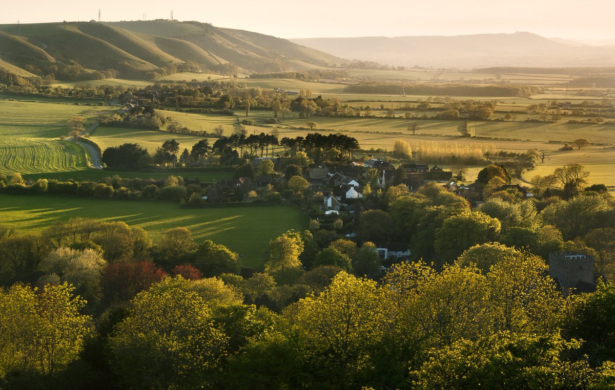 Another remarkable result for us this week. Gorgeous hill top country estate purchased for under £6m for my London clients. #DelightedFamily #GeorgianManor #offmarket #DiscreetPropertyPurchase #Sussex #HistoricHouse #WowHouse #weneversharethedetails