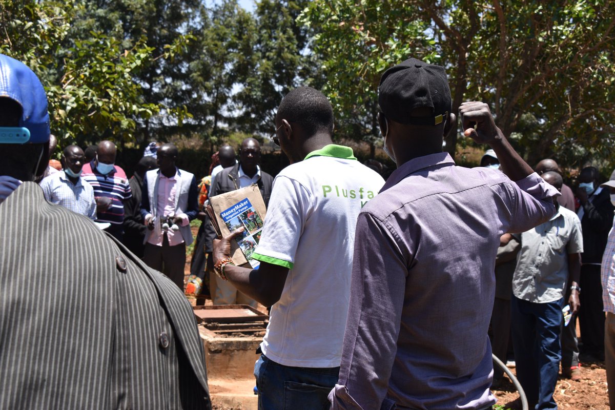 PlusfarmKenya's tweet photo. With the planting season here with u, it's time to focus on #FarmerEducation to ensure we have more informed farmers.
Farmers who use quality #inputs, keep #farmrecords, consult with nearby #agroexperts and monitor weather patterns
Sign up to get started
https://t.co/yq5dTL37Uz https://t.co/HCuAbjBQMM