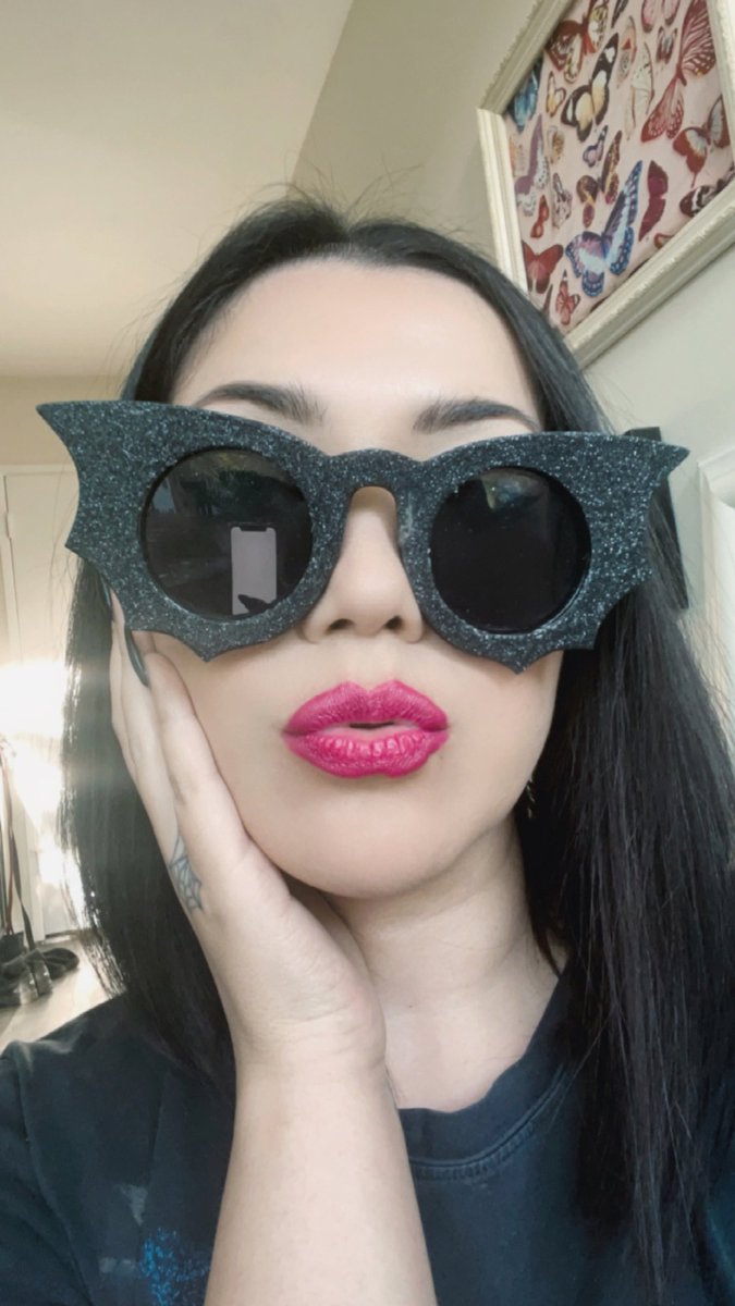 BLOOD_CUM's tweet photo. #springgoth 🖤🌸 https://t.co/F5DwnCE3GW