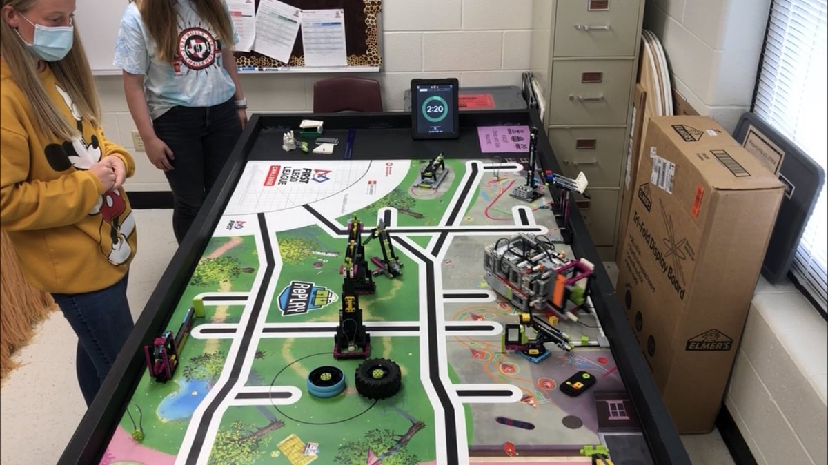 MarisaSolomon47's tweet photo. Three of the KJH #KaufmanRobotics teams competed today. All three made gains in their top Robot Game score and impressed the judges with their research, core values and preparation. One was Grand Champion. It was a great #RobotDay @KaufmanISD @FIRSTinTexas @firstlegoleague https://t.co/5qFVZyBDDo