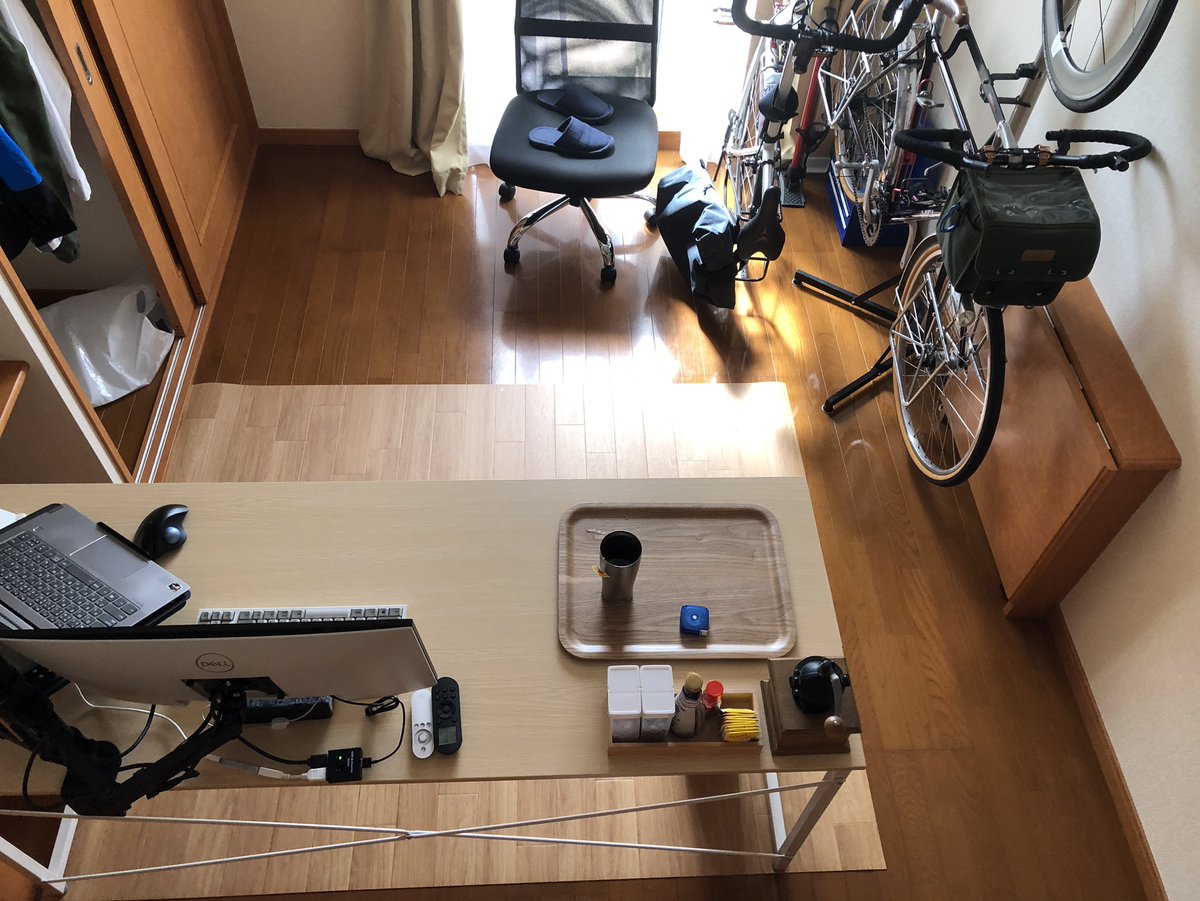 かける 旅するメカニック 一人暮らしの部屋に 自転車３台は厳しいかな と思っていました 実際 ただ置くだけだと 非常に邪魔でして でも サイクルラックを使ったら すっきり収納できました 生活の邪魔にならず 快適 狭い部屋に自転車を