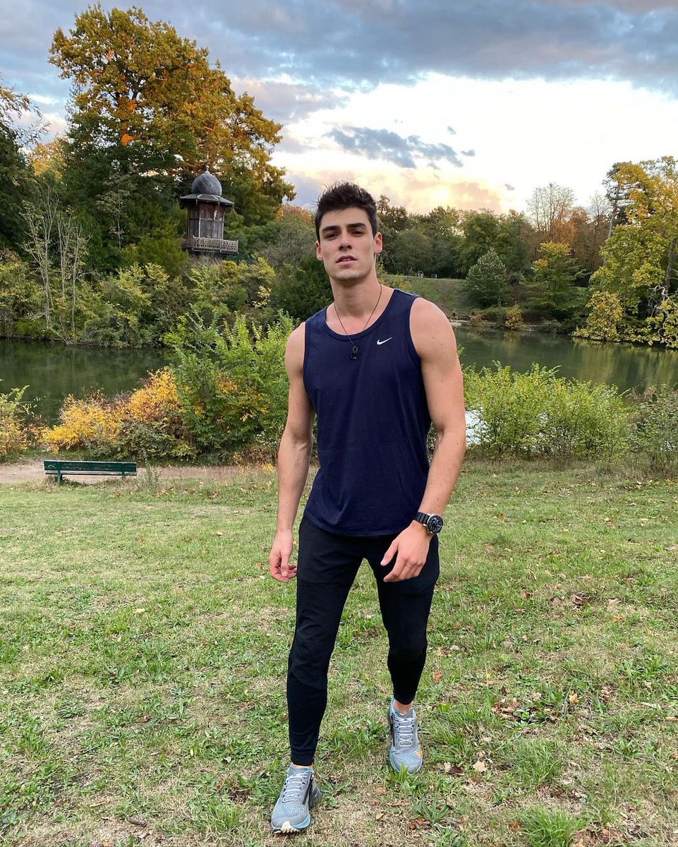 Nᴇᴡᴛᴏɴ • Hᴏʟᴍᴇs.

             𝒄𝒖𝒕𝒊𝒆 𝒃𝒐𝒚 ➳ Bısexuαl
    🌸                                           ✨
              ↳  𝒮𝒽𝓎 𝒶𝓃𝒹 𝒿𝑒𝒶𝓁𝑜𝓊𝓈

   𝐶𝑎𝑛𝑎𝑑𝑖𝑎𝑛 🔮       
                                 【RT ﹠ MG 】  🥺