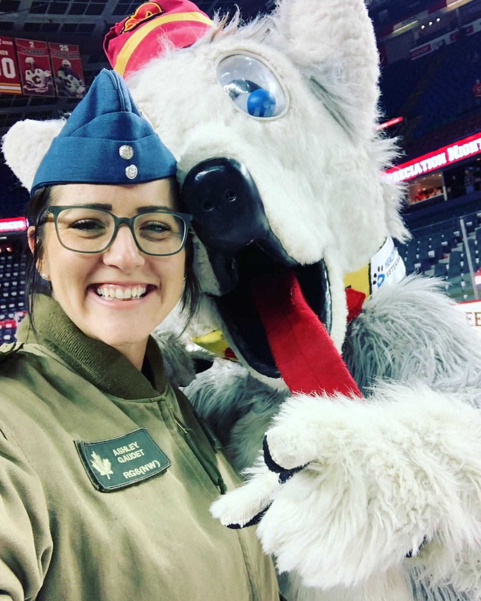 ashlegodebt's tweet photo. Would rather be in the @YYCSaddledome tonight cheering on the @NHLFlames for the mil appreciation game like I have been for the last 2 yrs, but @hockeynight will have to do until we can be back in the dome! 🇨🇦 #goflamesgo https://t.co/GhXAU8ZbMH