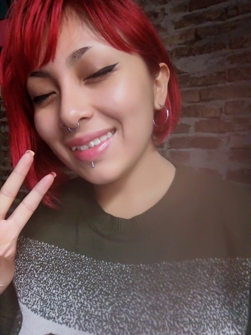 Cu&aacute;l de estas les gusta m&aacute;s?  Es para ponerlo de perfil UwU 💕 #animetwt https://t.co/XtRNm6AGRg<a href="/tag/animetwt"class="tags"><span>#animetwt</span></a>