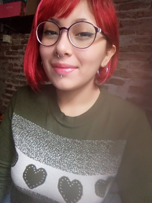 Cu&aacute;l de estas les gusta m&aacute;s?  Es para ponerlo de perfil UwU 💕 #animetwt https://t.co/XtRNm6AGRg<a href="/tag/animetwt"class="tags"><span>#animetwt</span></a>