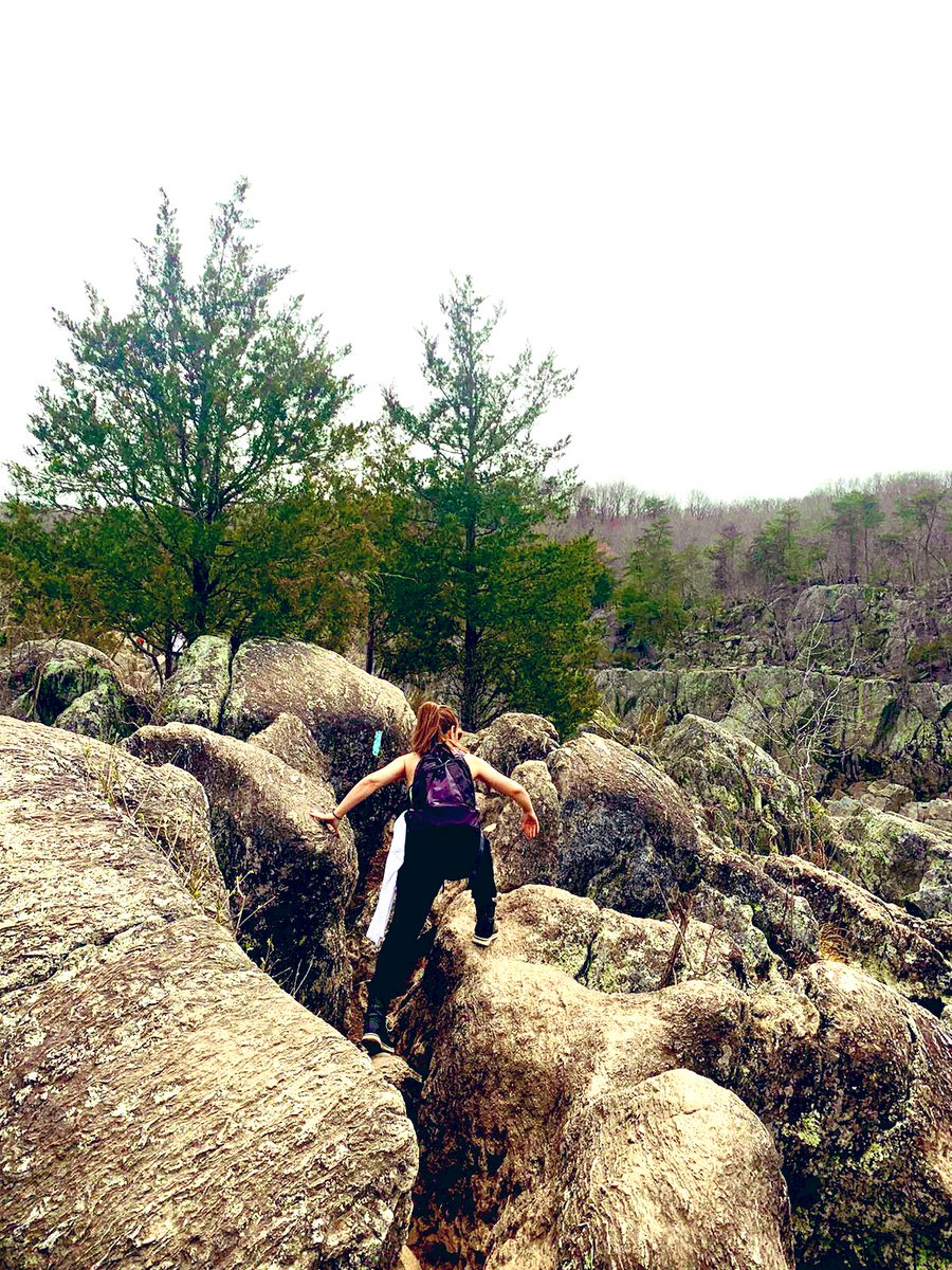 gabyanes's tweet photo. Hiking time is back! #BillyGoatTrail is always a good idea 🥾🌲🪨 https://t.co/9GMrYxofbe