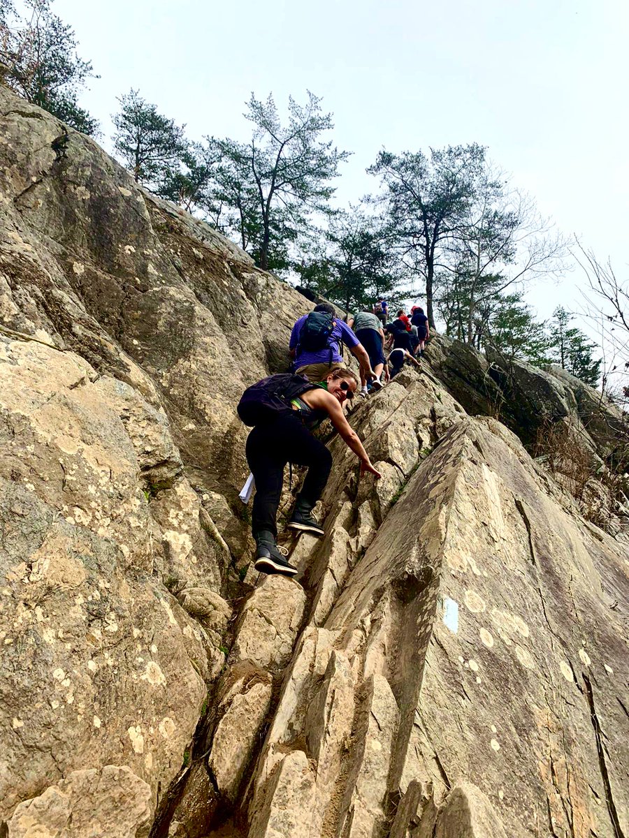 gabyanes's tweet photo. Hiking time is back! #BillyGoatTrail is always a good idea 🥾🌲🪨 https://t.co/9GMrYxofbe